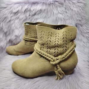 Abeo Suede Ankle Boots Womens Sz 8 Tan Nicole BIO System Orthotic Cut Out Tassel